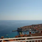 Peric West Апартаменты Дубровник