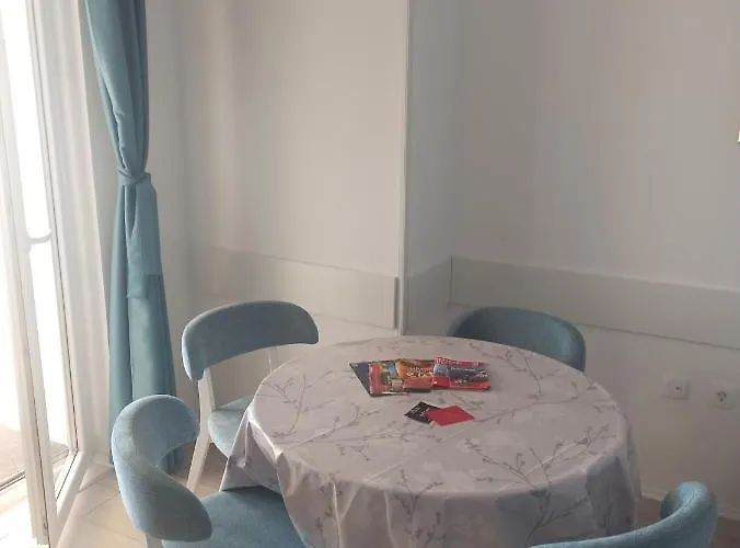 Appartement Peric West *