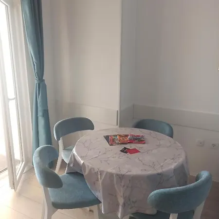Apartament Peric West *